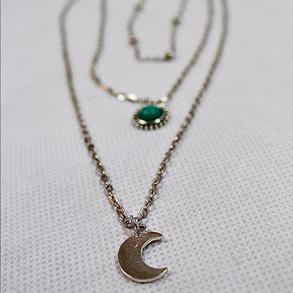 3 in 1 crescent necklace 🌙 - Picture 4 of 4